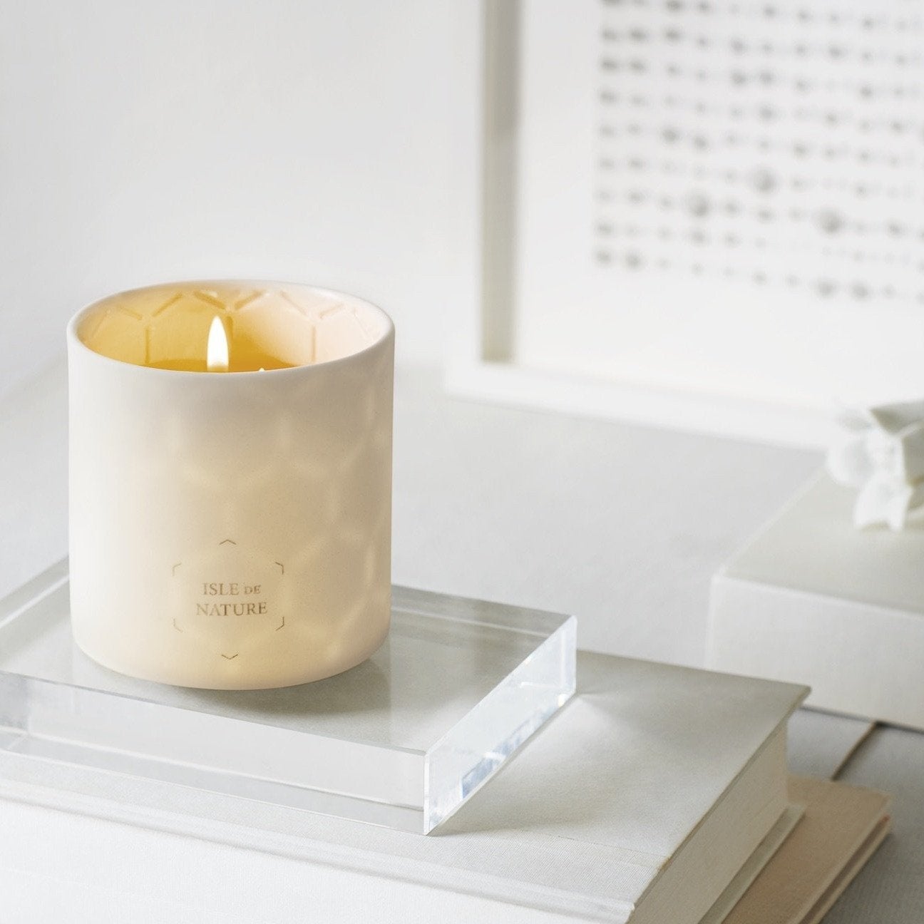 Fragrance Luxury Beeswax Candle MODERNN STUDIO
